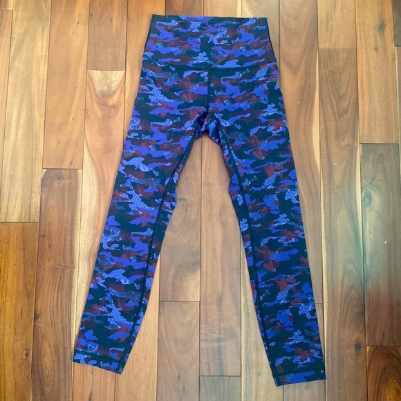 Lululemon leggings - Picture 1 of 2